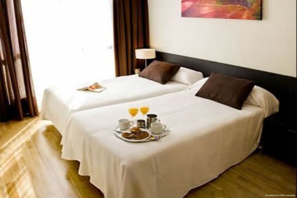Hotel Compostela Suites Apartamentos (Madrid)